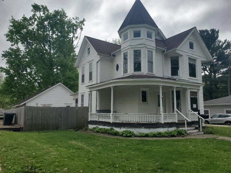 211 S West Street, Cambridge, IL 61238