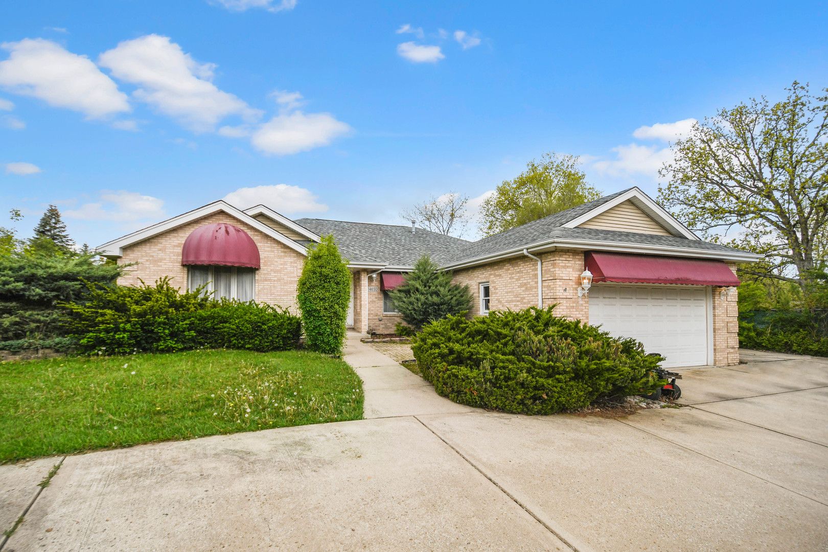14650 Lamon Avenue — Midlothian, IL 60445