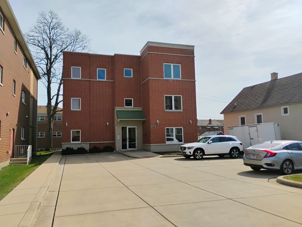 397 Alles Avenue, Des Plaines, IL 60016