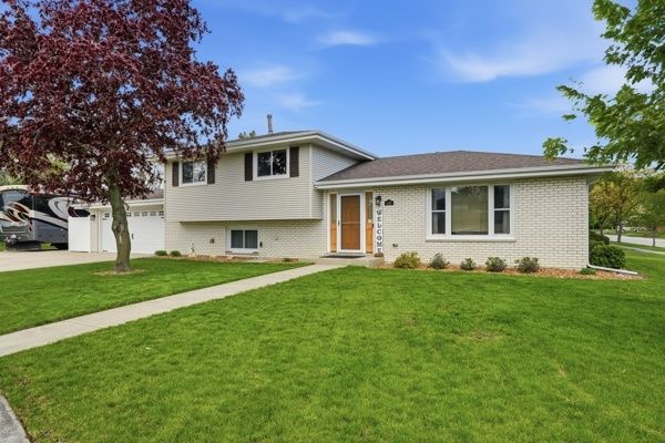 549 Willow Lane — Beecher, IL 60401