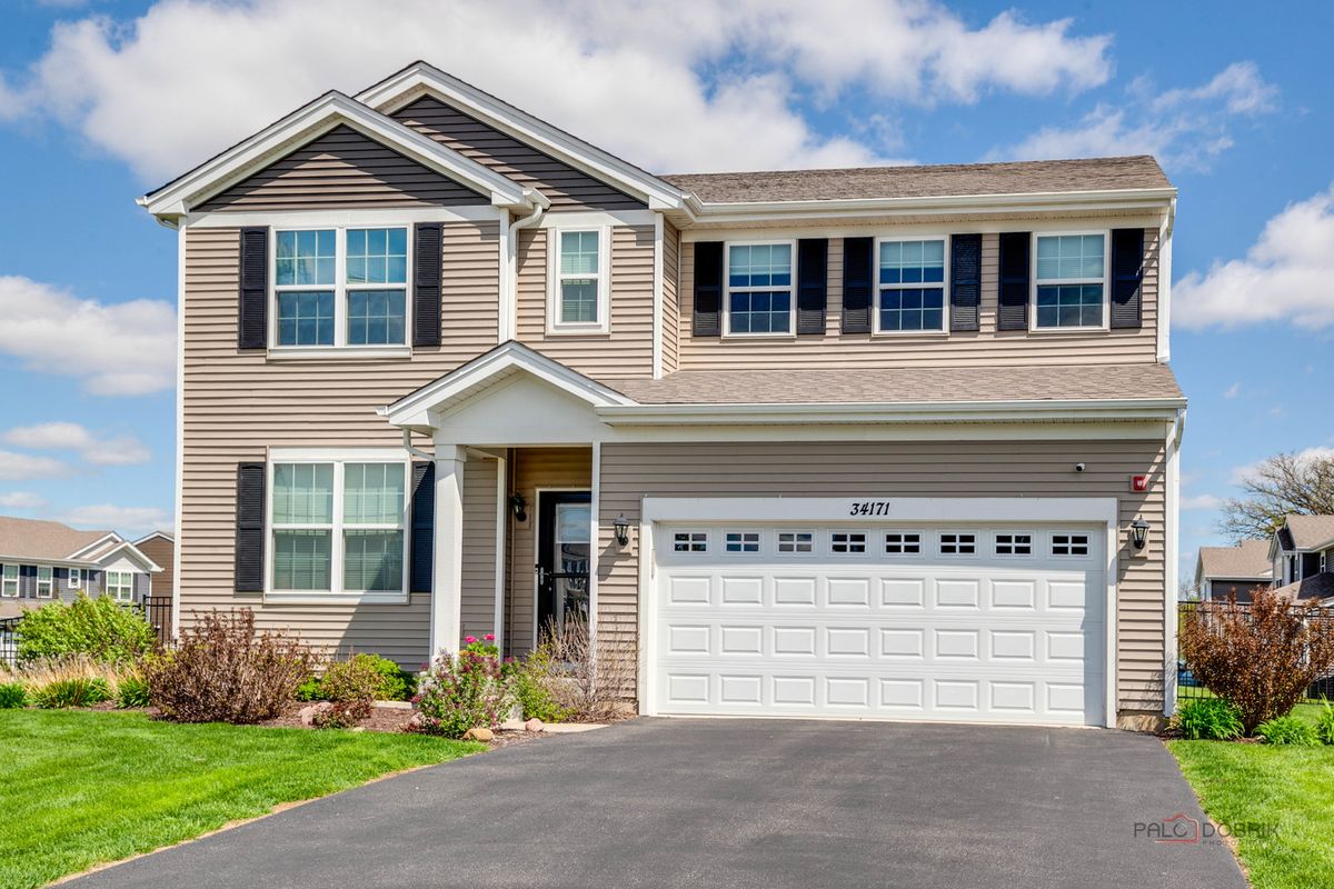 34171 Partridge Lane, Gurnee, IL 60031