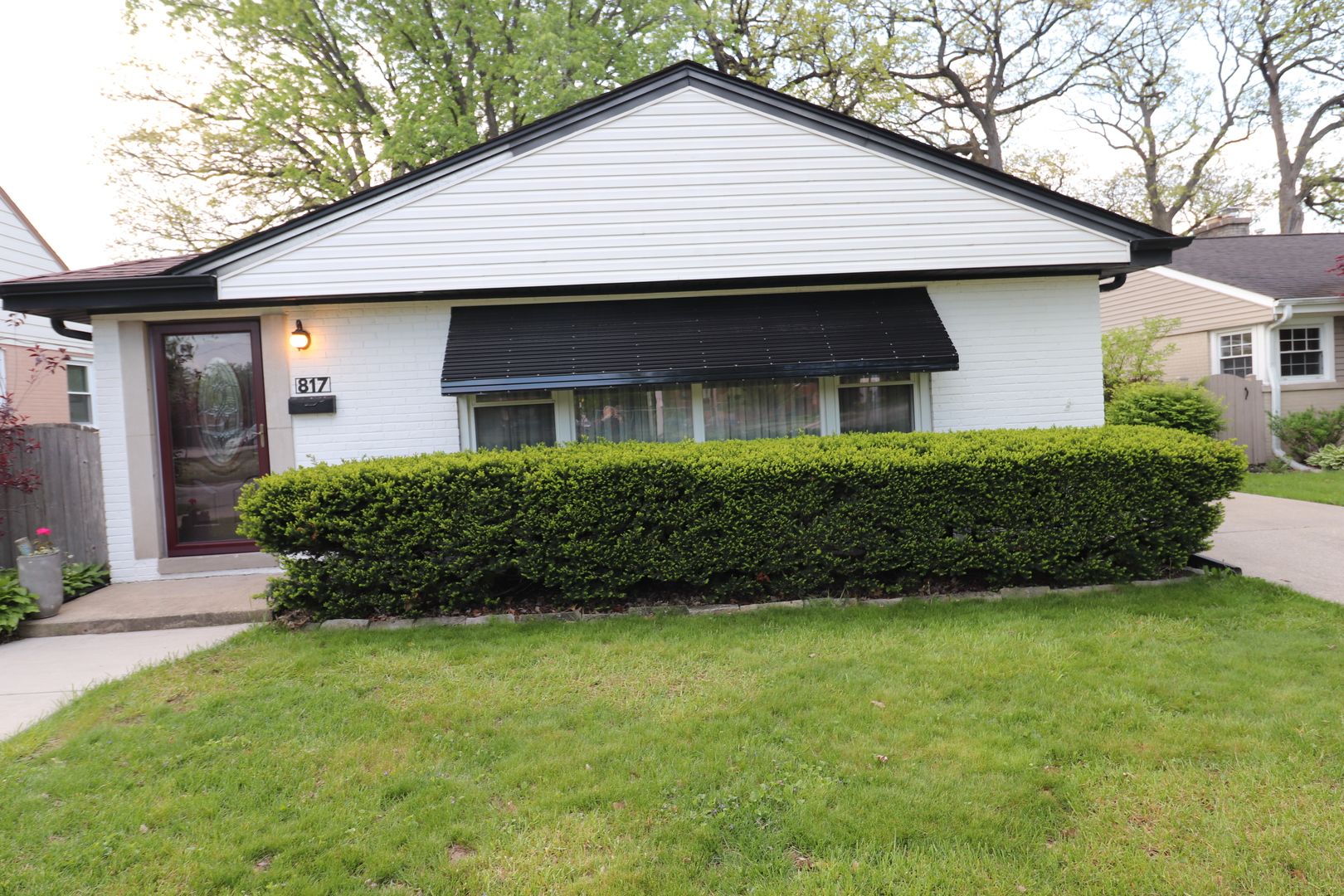 817 Rowe Avenue — Park Ridge, IL 60068