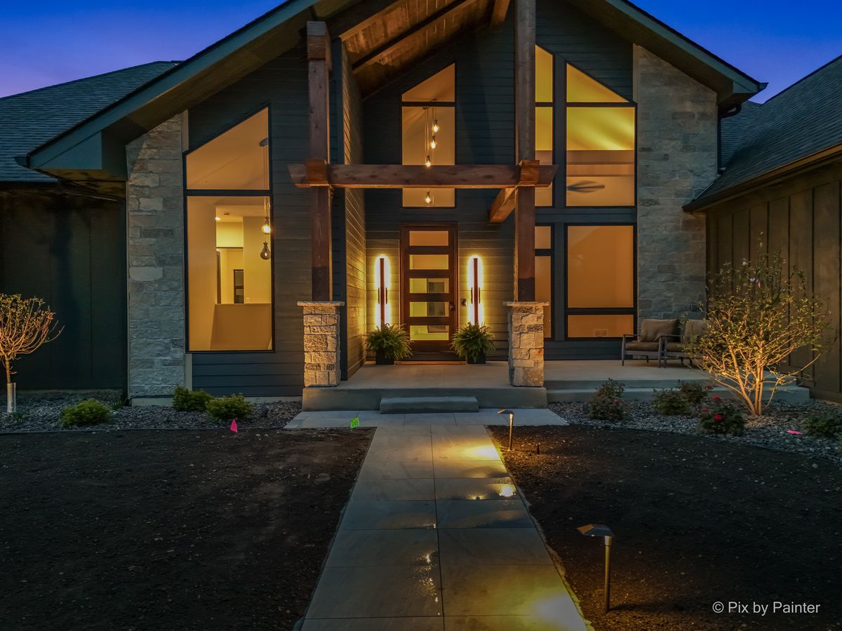 4311 Red Tail Lane, Johnsburg, IL 60051