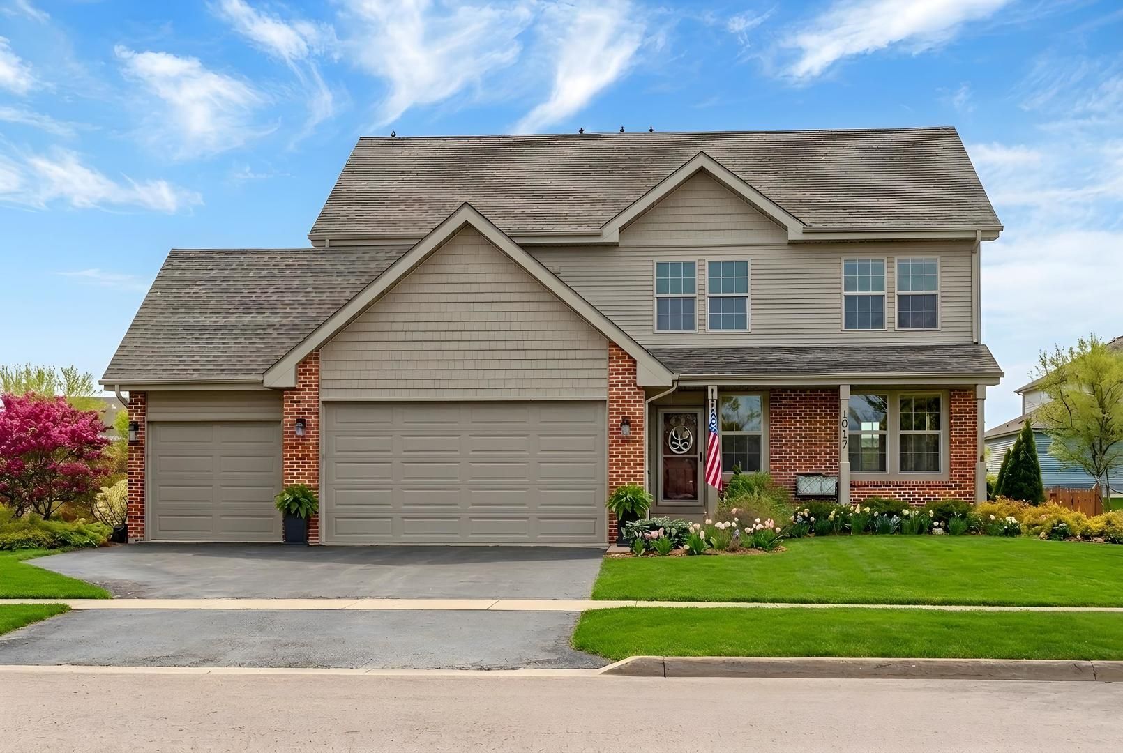 1917 Constitution Street — Sycamore, IL 60178