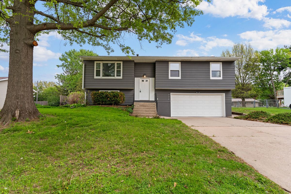 220 Melodie Lane, Colona, IL 61241