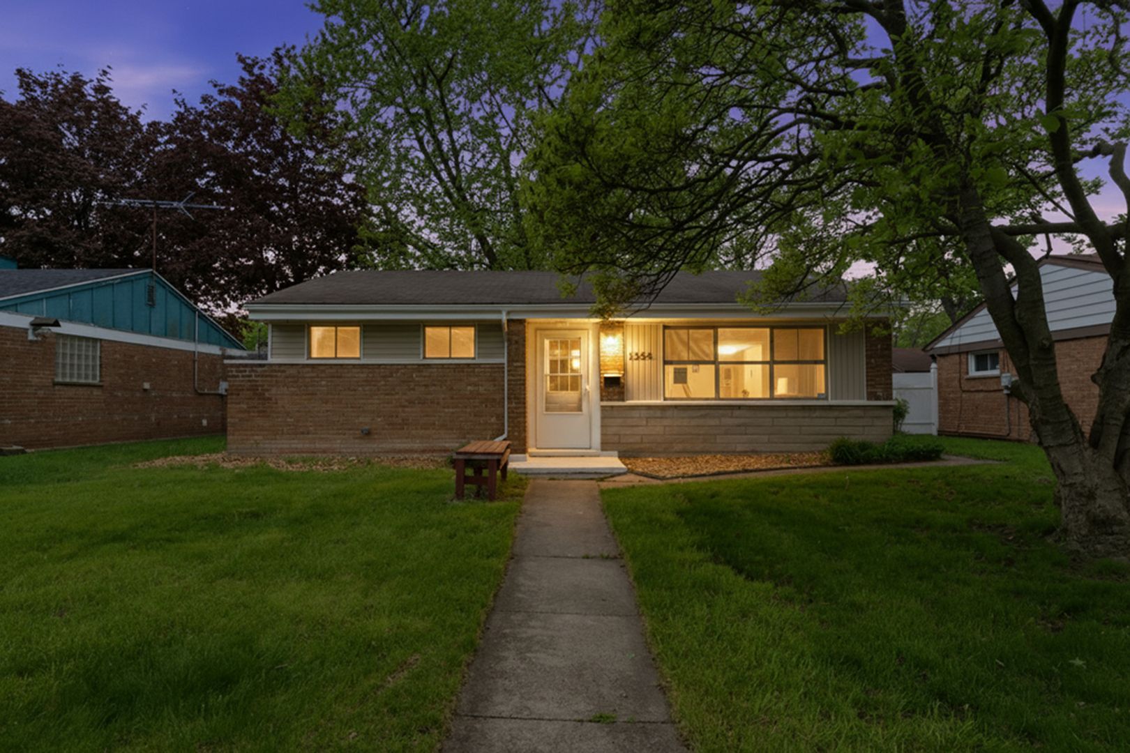 1354 Hirsch Avenue — Calumet City, IL 60409