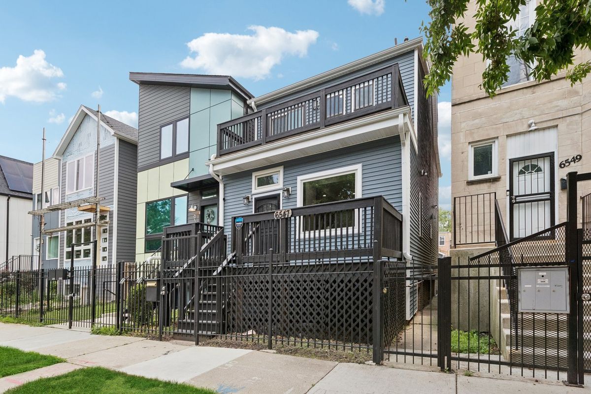6547 Langley Avenue, Chicago, IL 60637