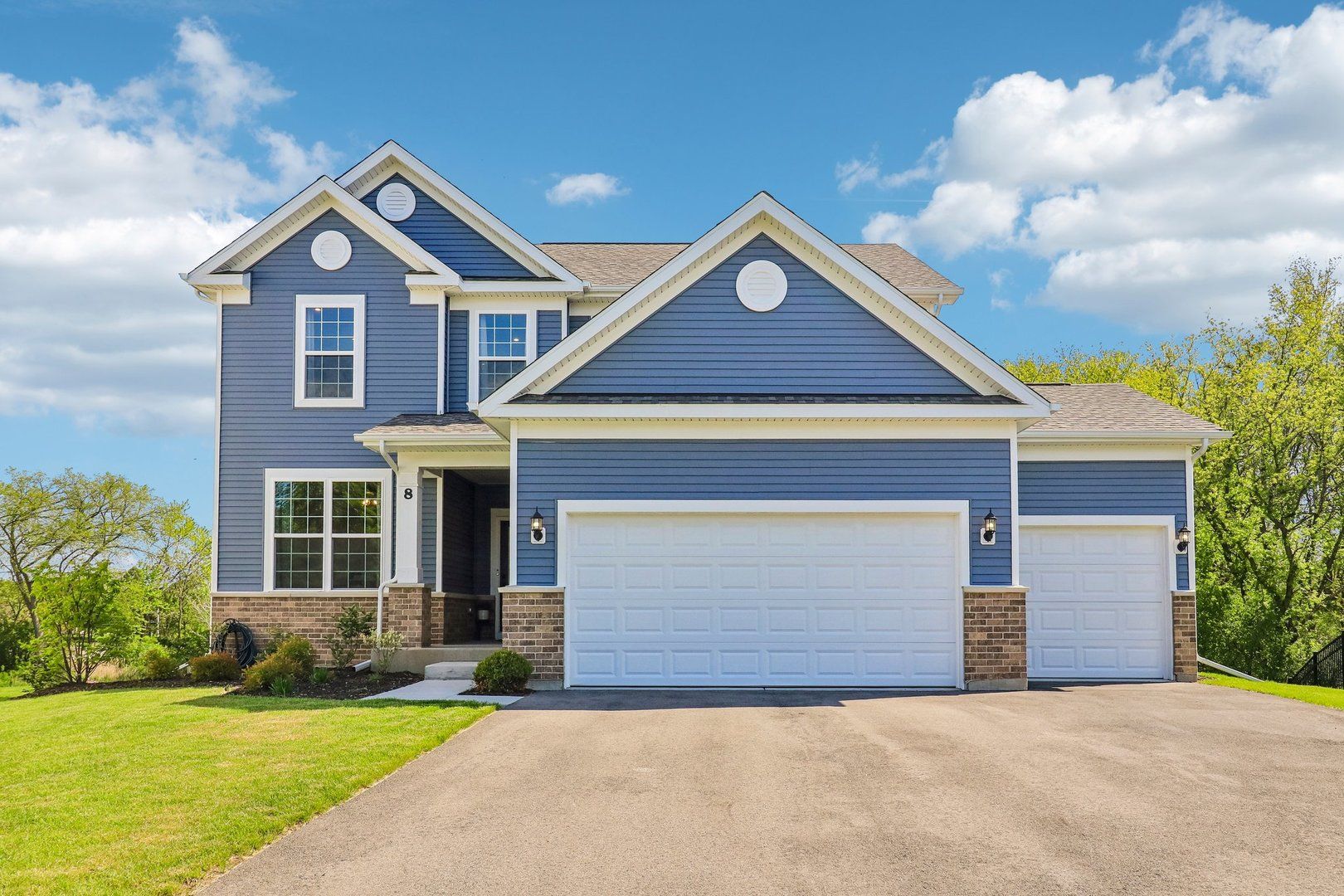 8 Liam Court — Algonquin, IL 60102