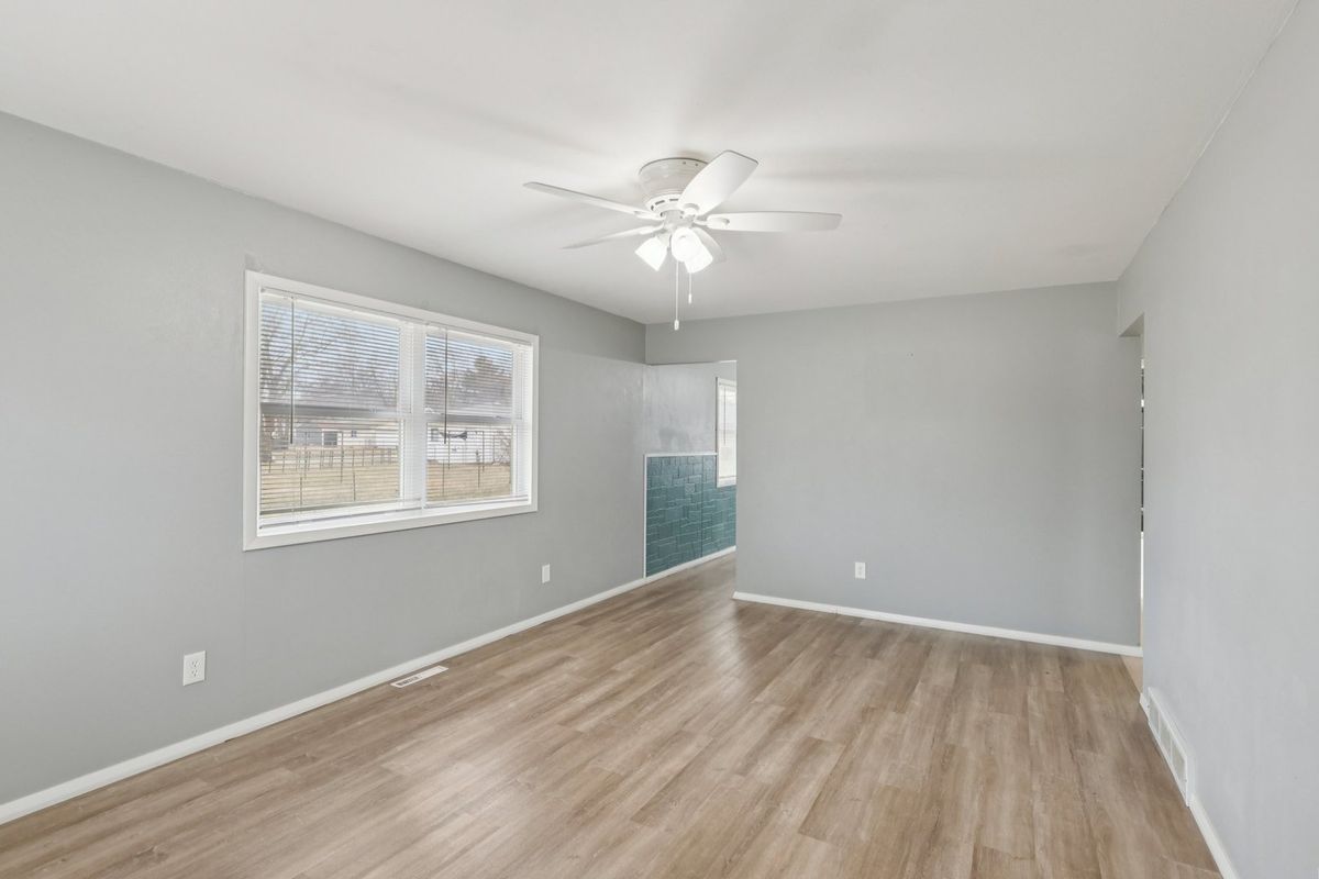 1134 Franklin Avenue, Winthrop Harbor, IL 60096