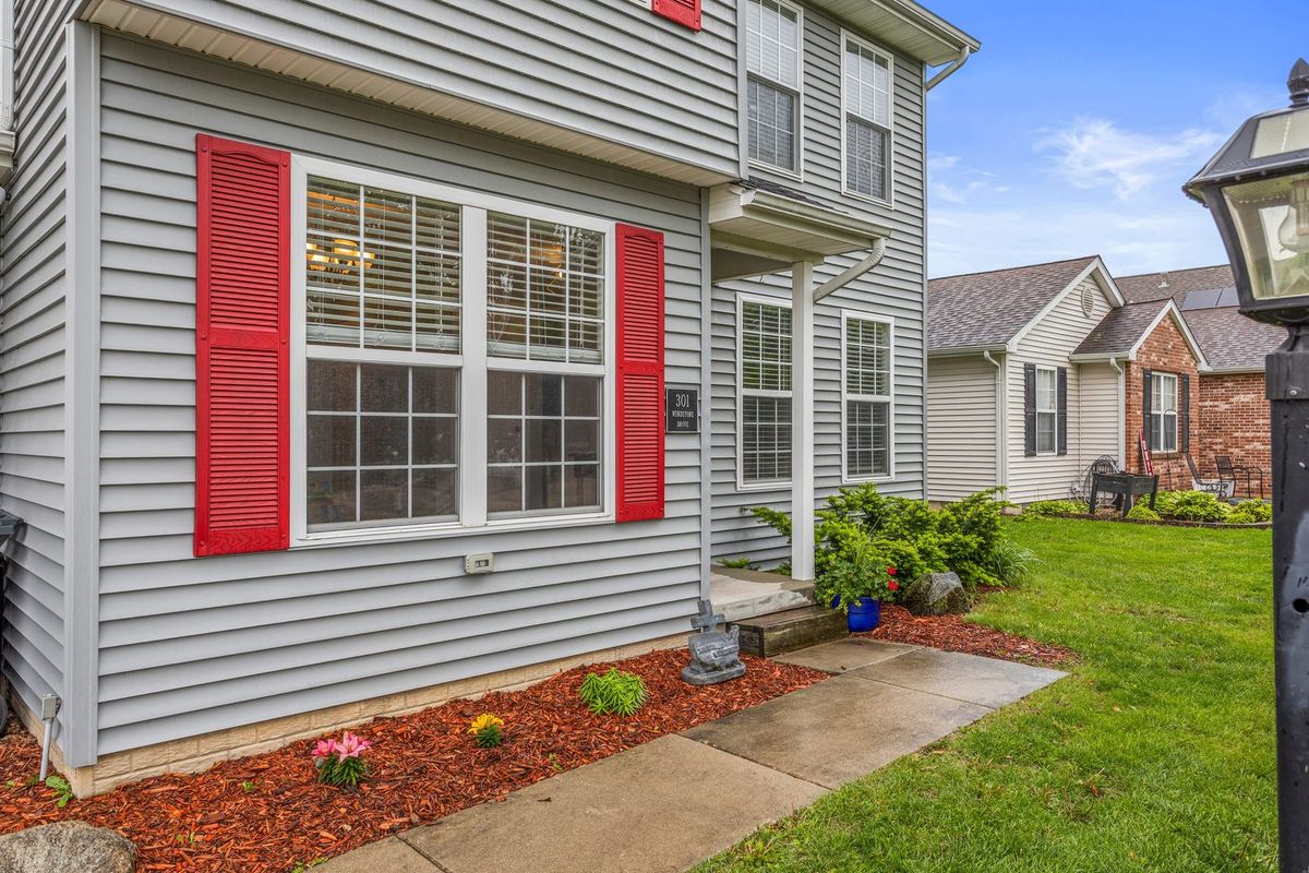 301 Windstone Drive, Tolono, IL 61880
