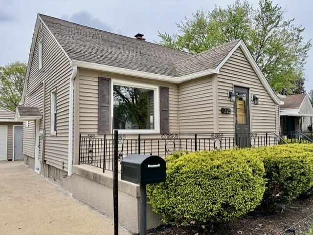 325 W 3rd Street, Spring Valley, IL 61362