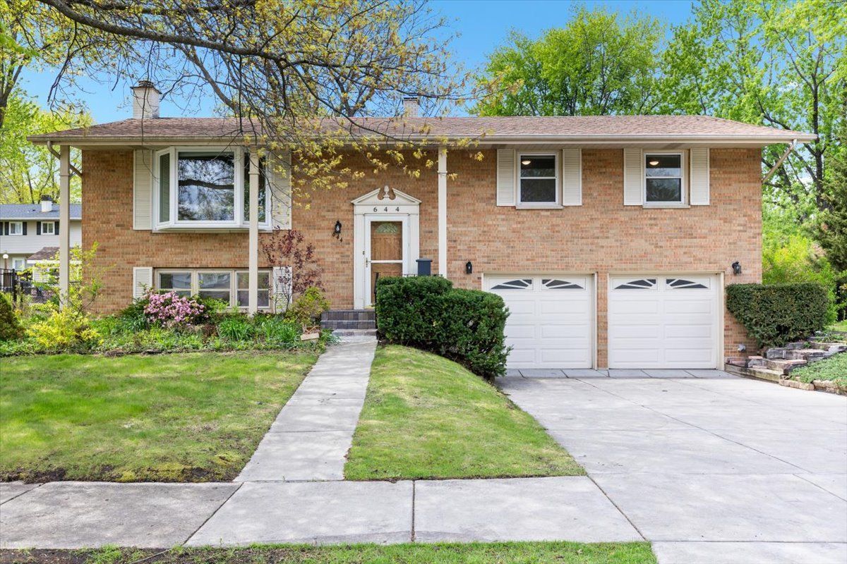 644 Glenn Drive, Palatine, IL 60074