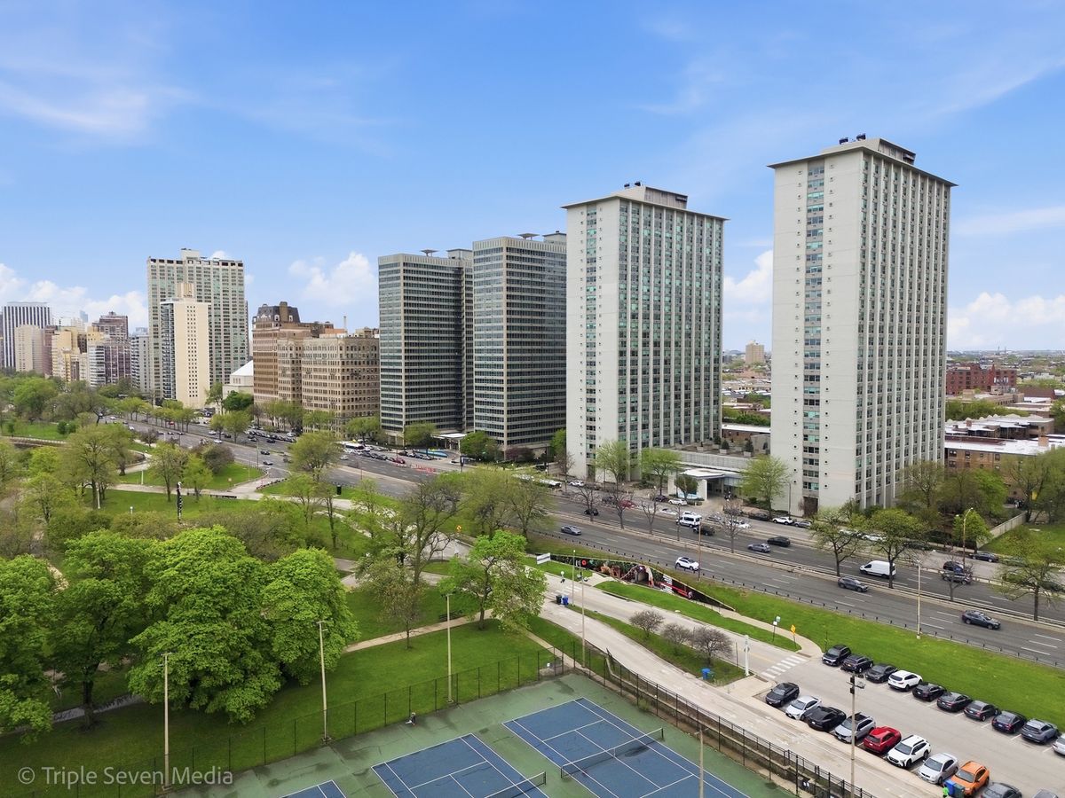 3600 Lake Shore Drive, Chicago, IL 60613