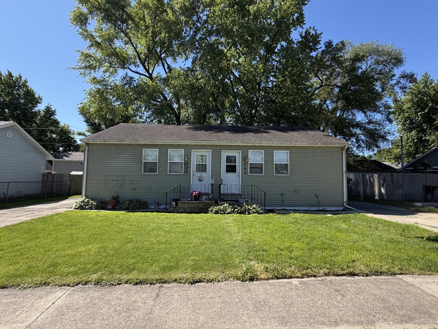 503-505 S Circle Drive — Wilmington, IL 60481