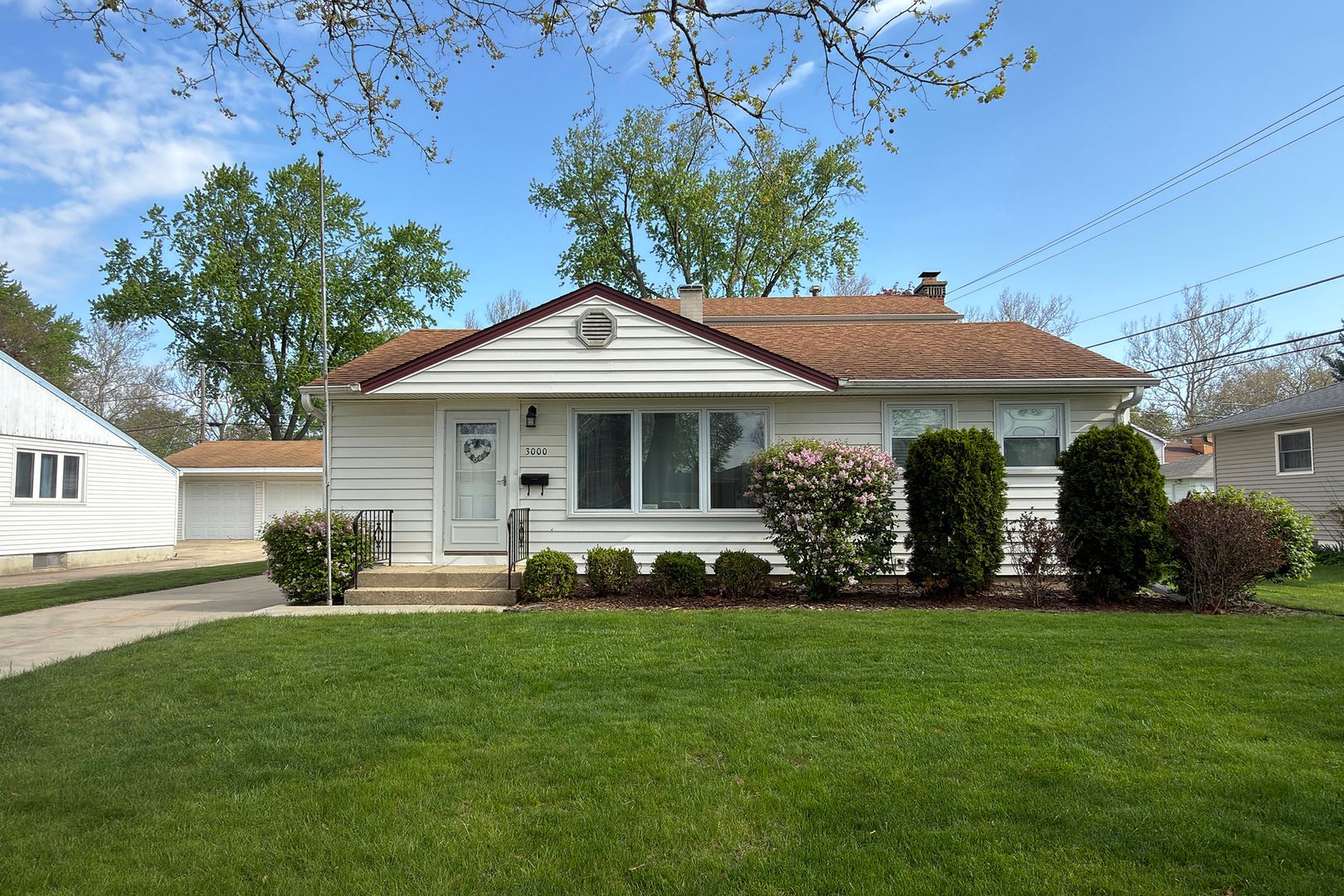 3000 starling Lane — Rolling Meadows, IL 60008