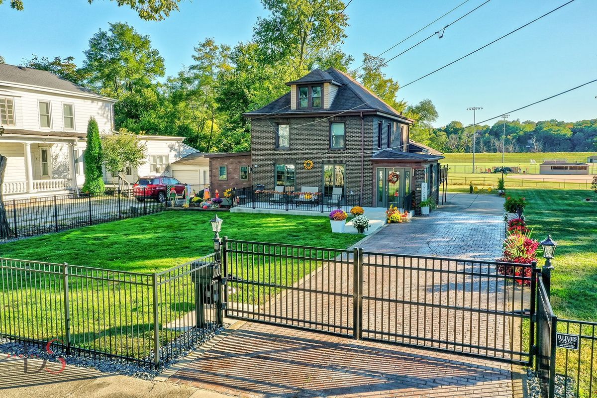 527 Main Street, Ottawa, IL 61350