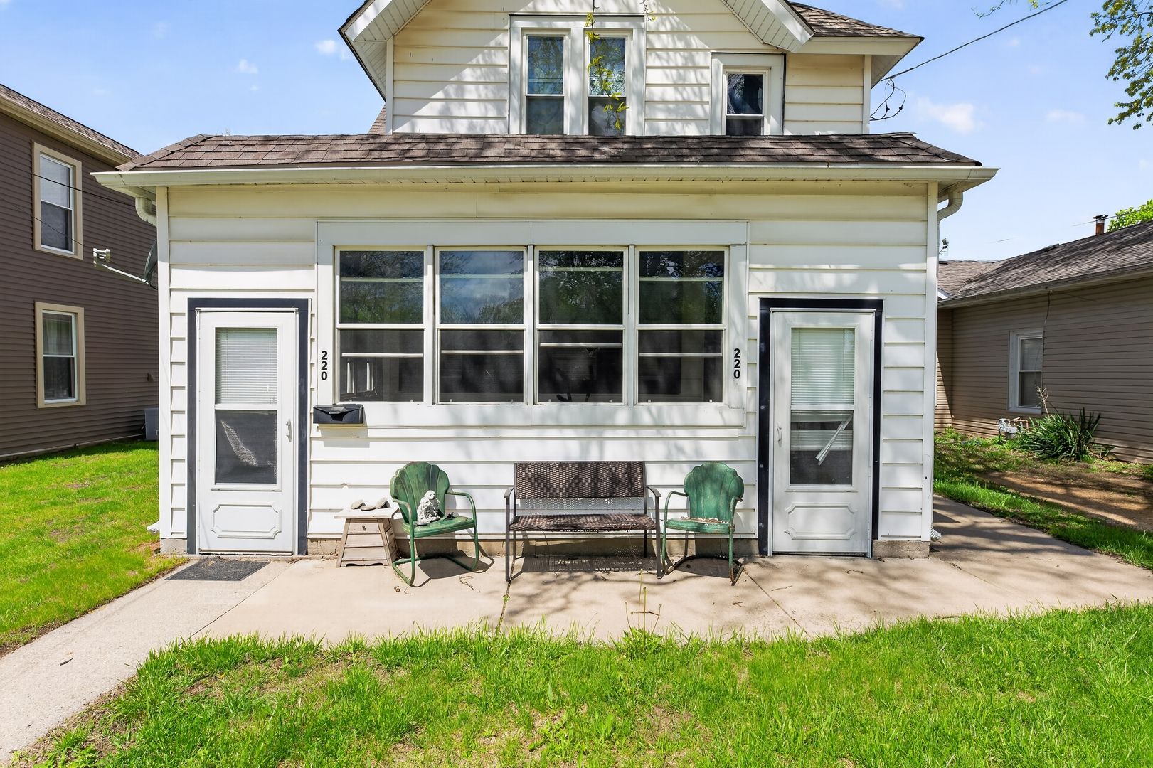 220 E Lincoln Avenue — Belvidere, IL 61008