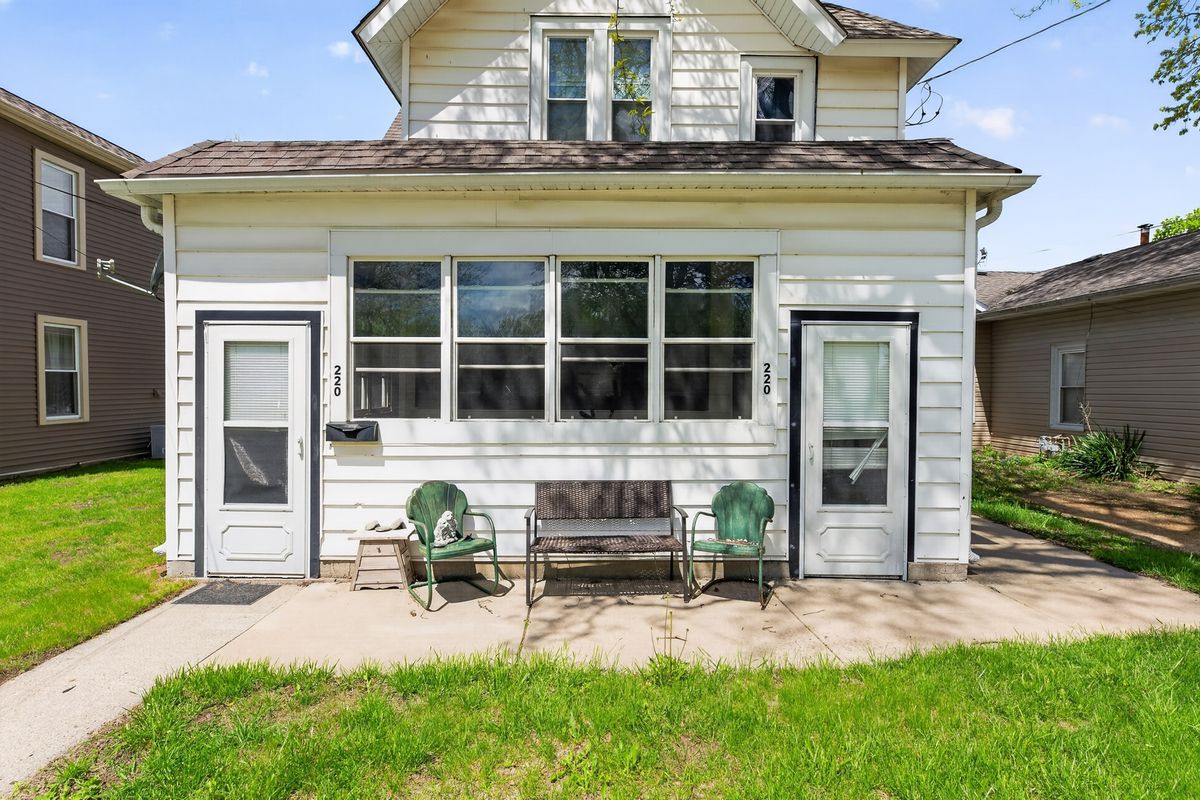 220 Lincoln Avenue, Belvidere, IL 61008
