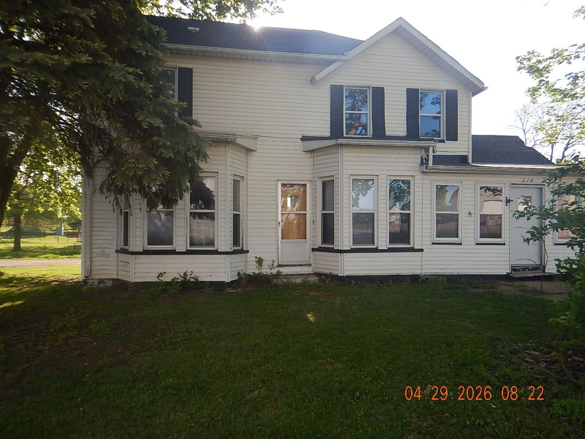 214 1st Street, Neponset, IL 61345