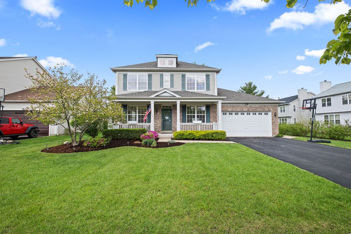 779 Lenox Avenue, Bolingbrook, IL 60490