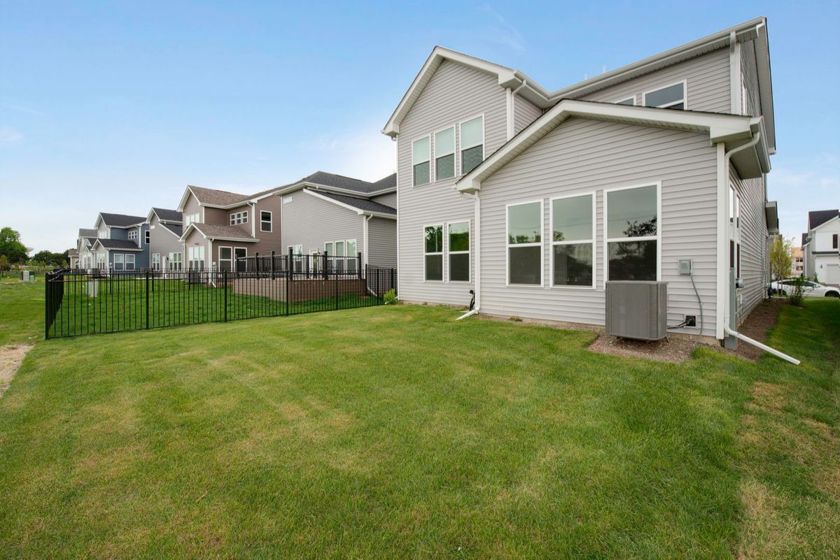 2759 Lawlor Lane, Naperville, IL 60564