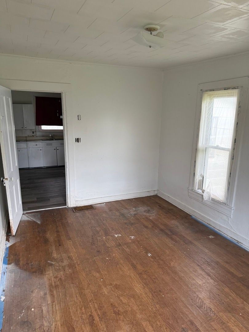105 W Columbus Street, Sibley, IL 61773