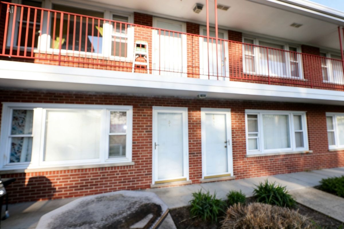 1109 Holiday Lane, Des Plaines, IL 60016