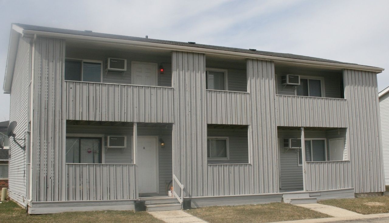 115 Harbor Drive — Oswego, IL 60543