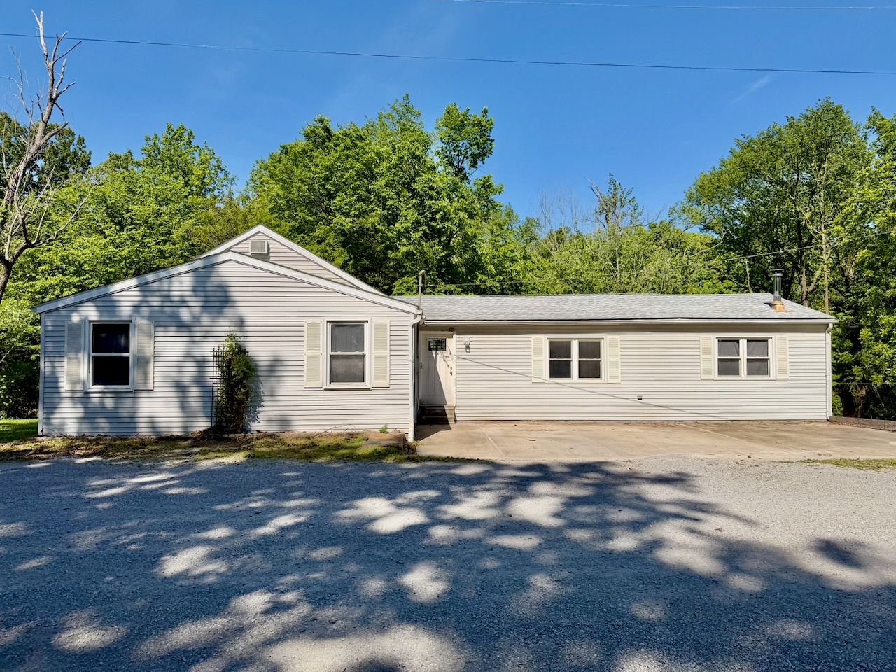 7 Lost Ranch Road — Murphysboro, IL 62966