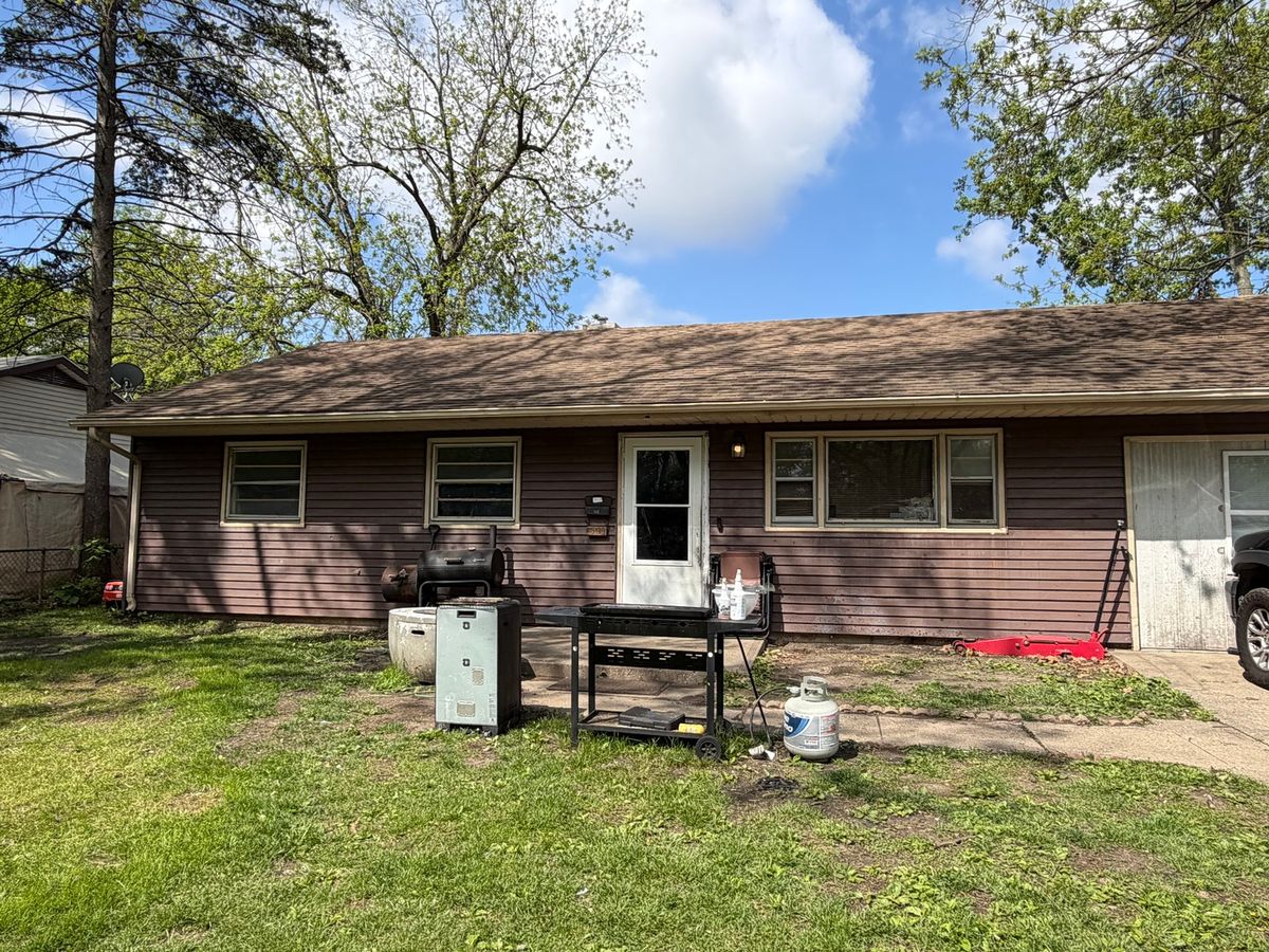 1503 GARDEN HILLS Drive, Champaign, IL 61821