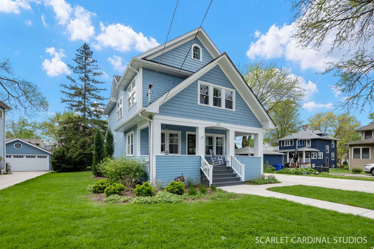 314 Jefferson Avenue, Wheaton, IL 60187
