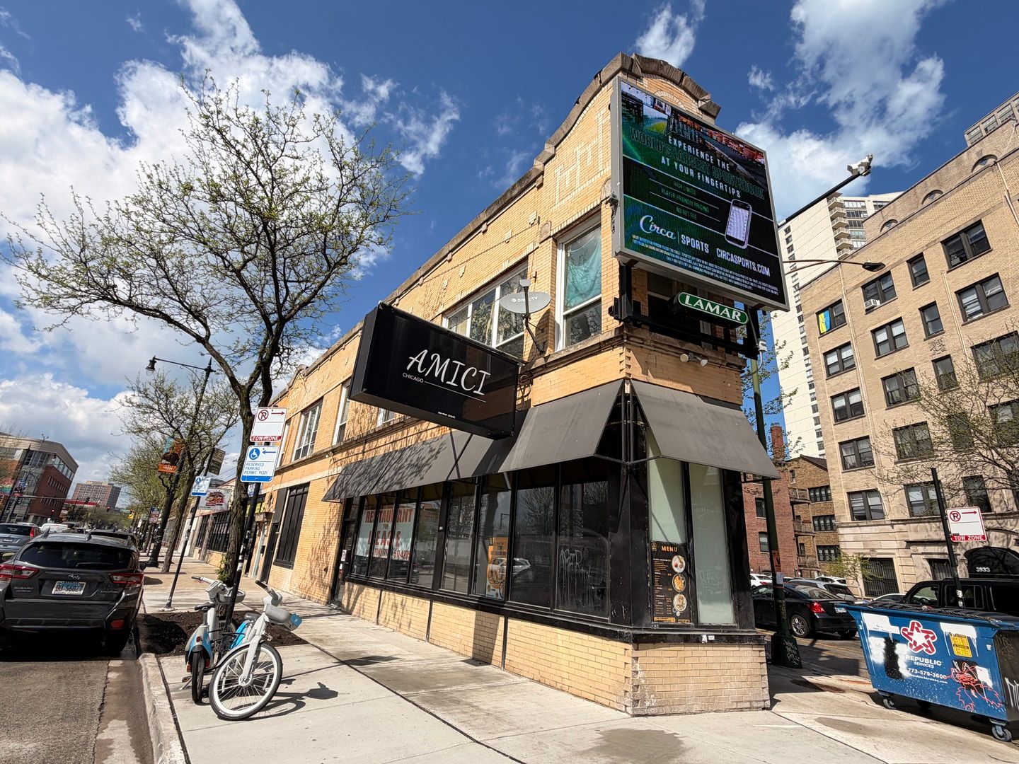 3933 N broadway Street — Chicago, IL 60613