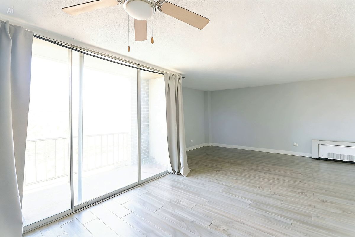 1043 S York Road #212, Bensenville, IL 60106
