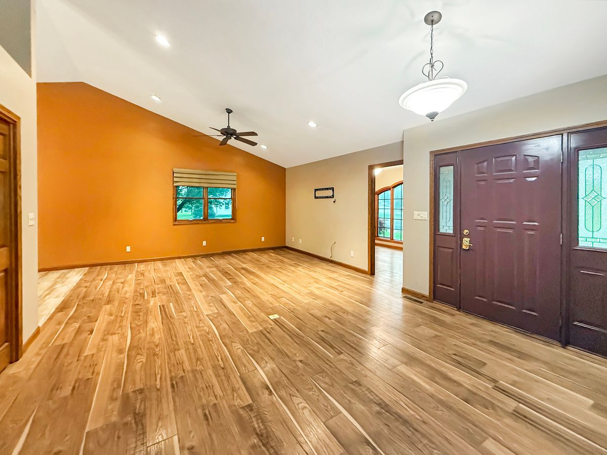 409 Betty Court, Fisher, IL 61843