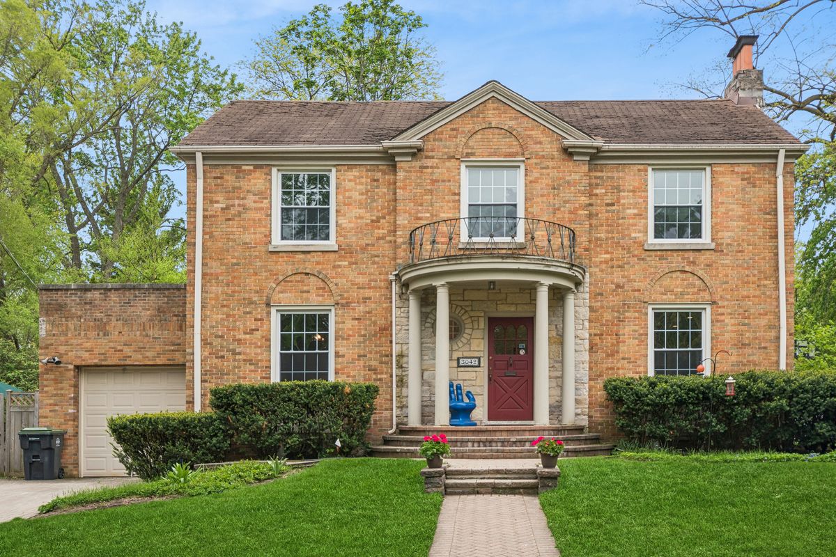3042 Isabella Street, Evanston, IL 60201