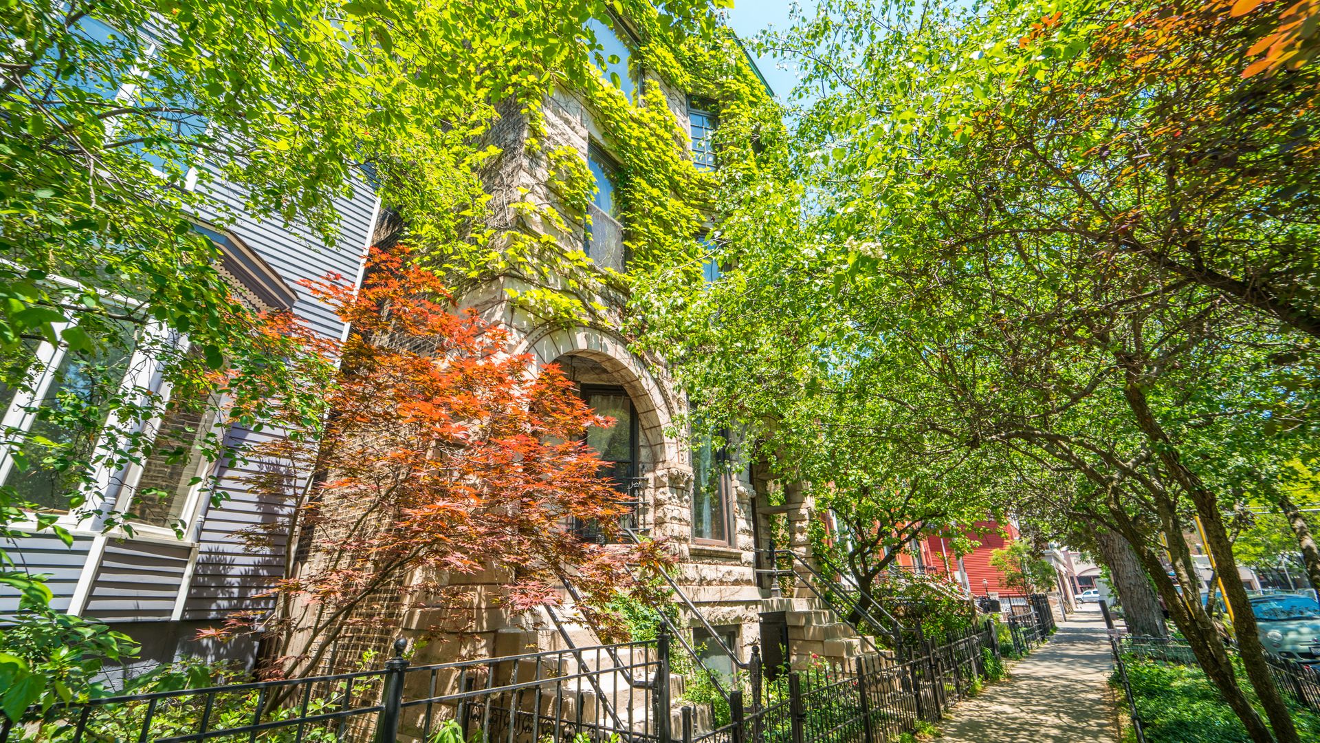 622 W Briar Place #G — Chicago, IL 60657