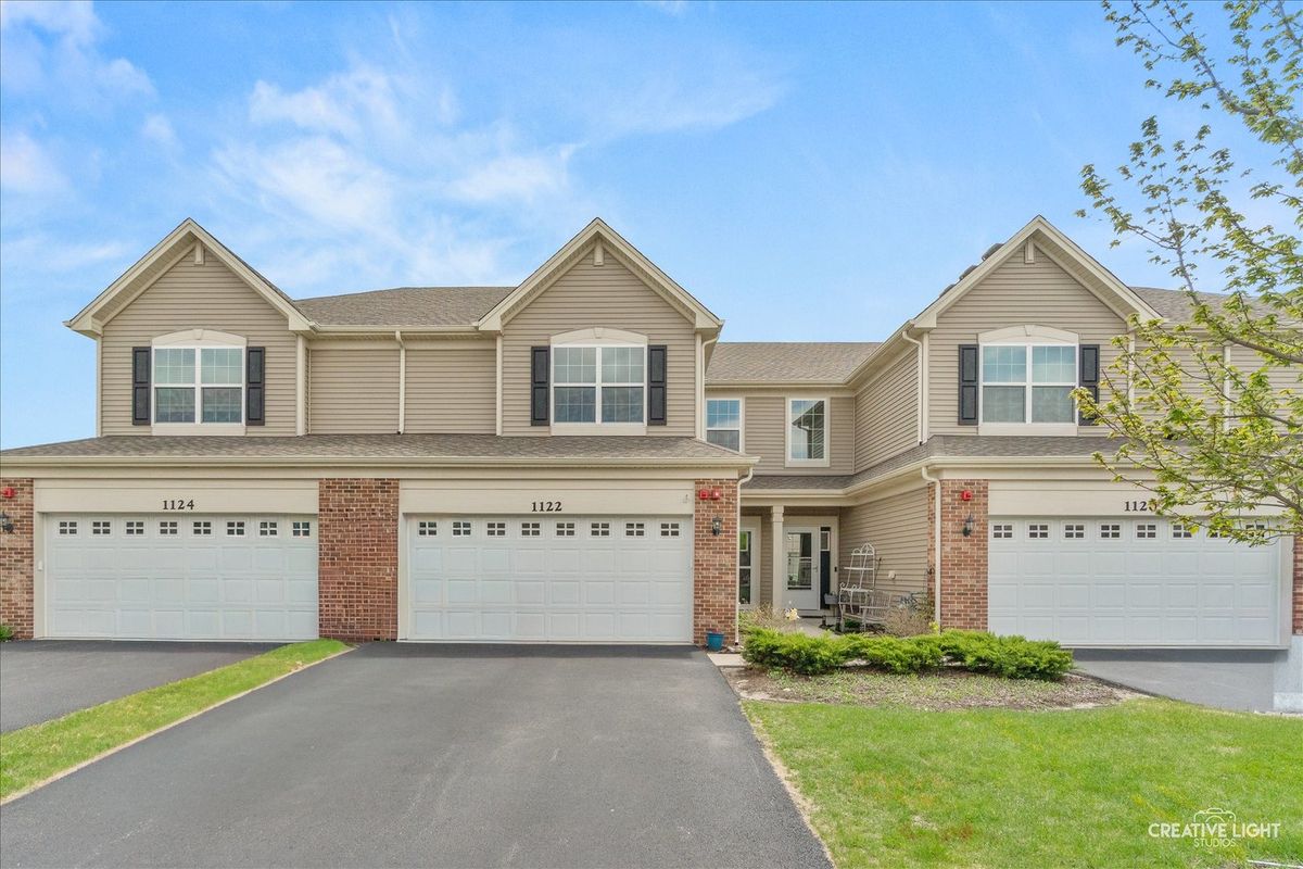 1122 Goldfinch Avenue, Yorkville, IL 60560