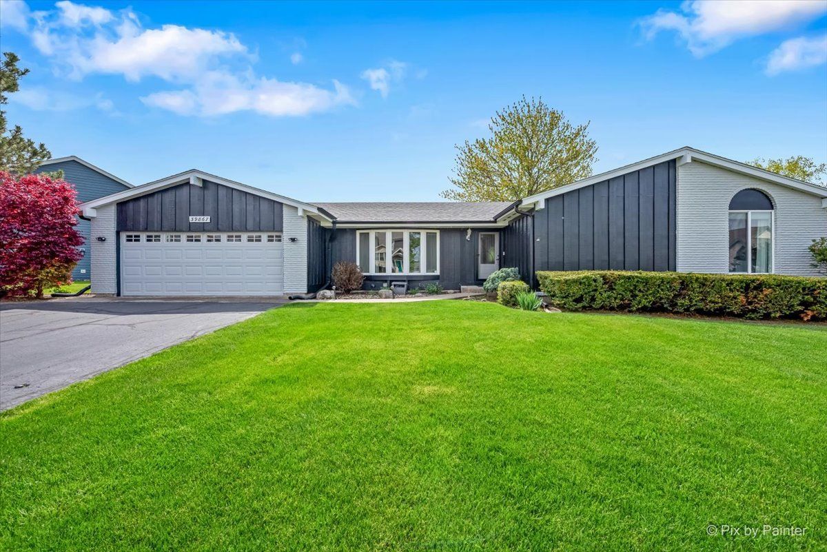 39867 Harbor Ridge Drive, Antioch, IL 60002