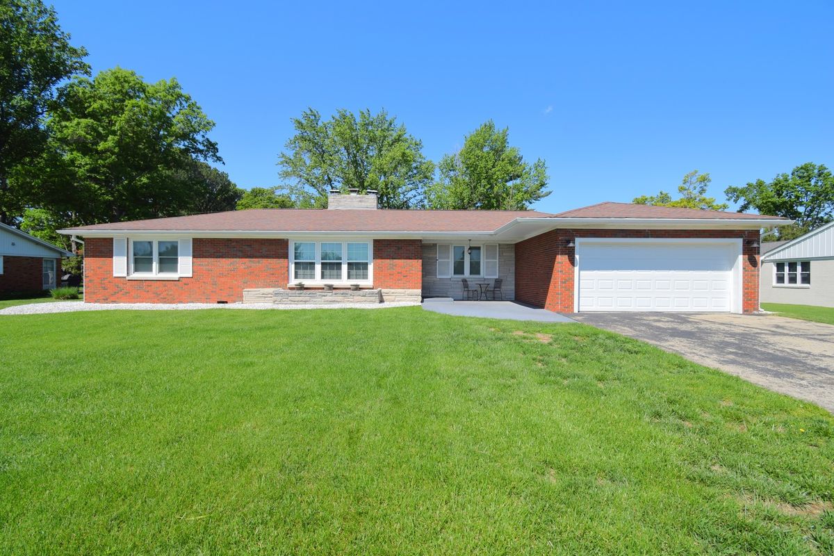 7 Fairway Drive, Mt Vernon, IL 62864