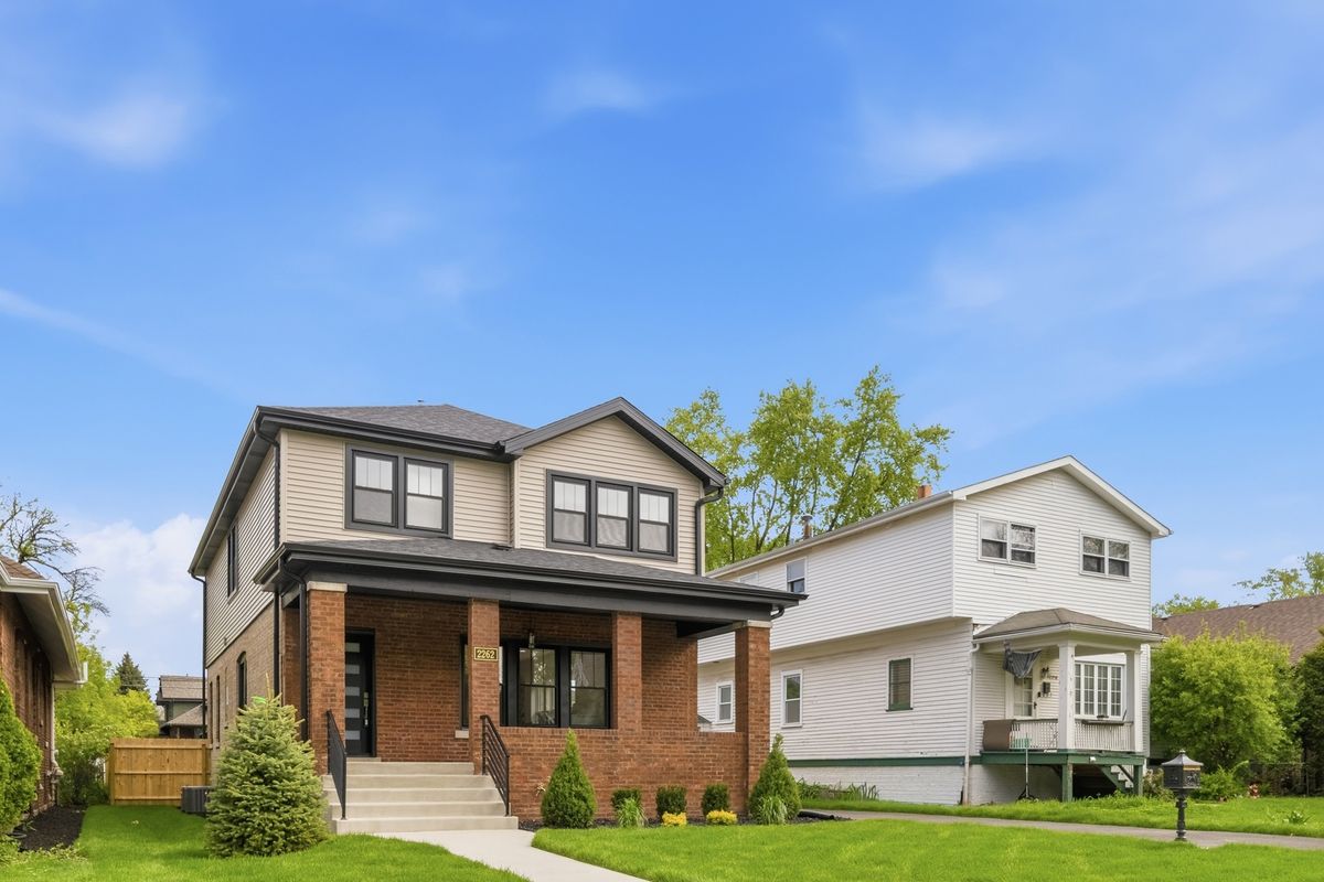 2262 109 Street, Chicago, IL 60643