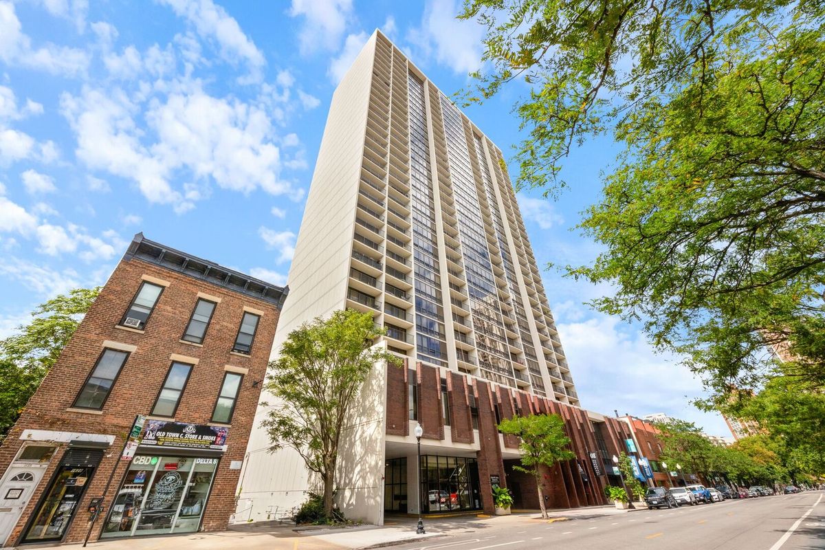 1636 WELLS Street, Chicago, IL 60614