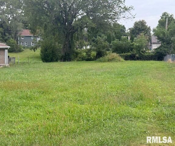 1013 14th Street, Silvis, IL 61282