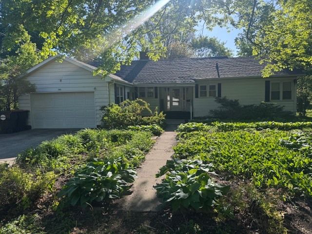 305 East Street, Leroy, IL 61752