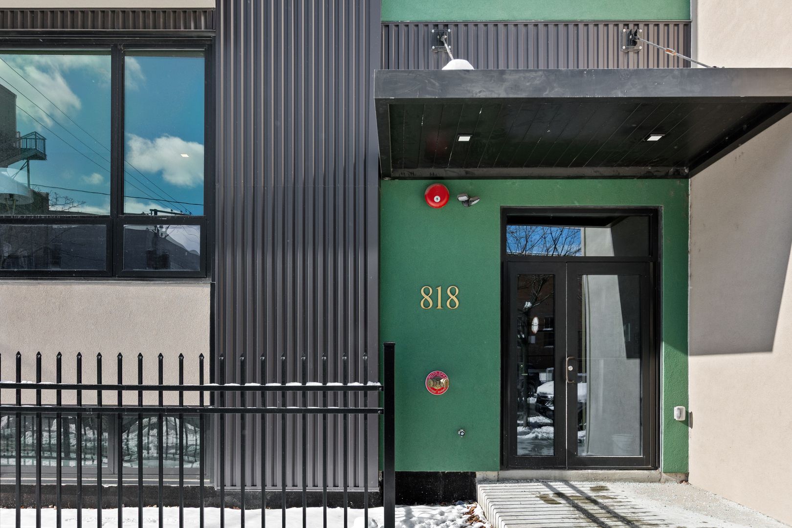 818 N Wolcott Avenue #108 — Chicago, IL 60622
