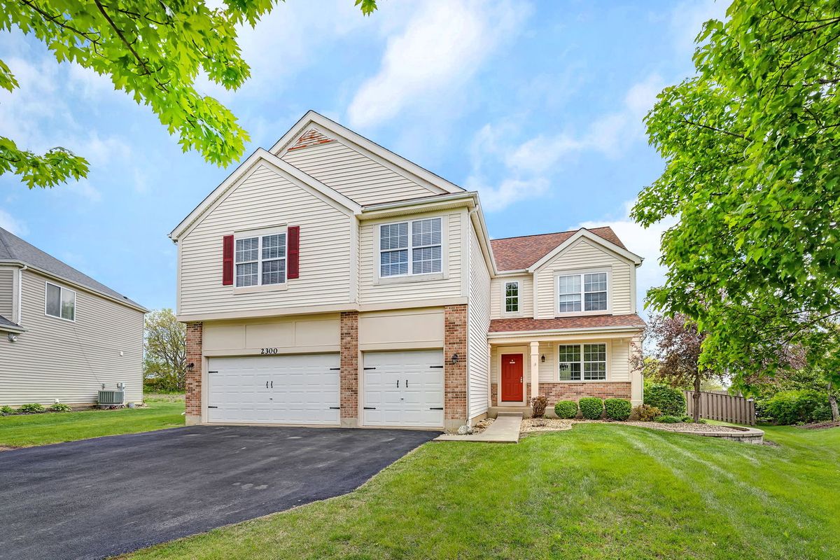 2300 Claridge Drive, Joliet, IL 60431