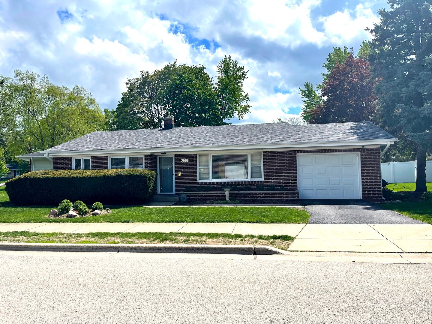 903 Erie Street — Elgin, IL 60123