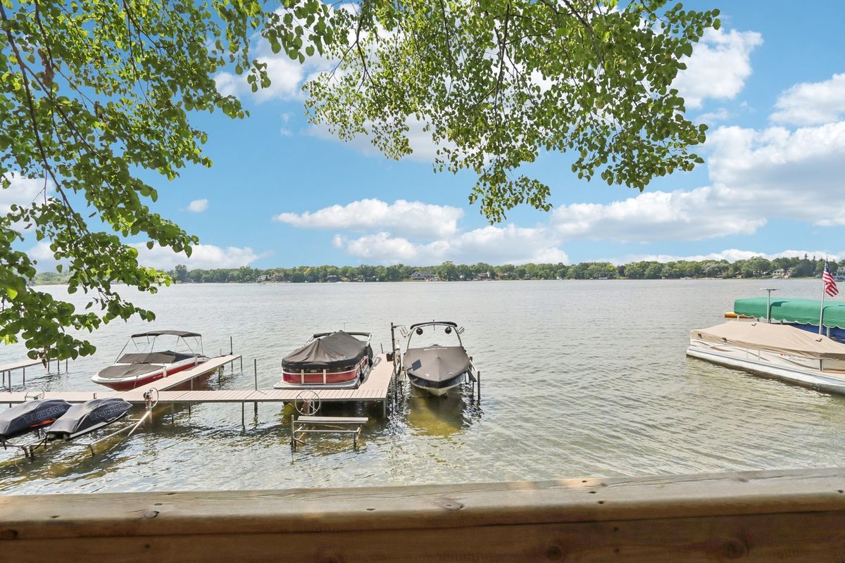 6930 238th Avenue, Paddock Lake, WI 53168