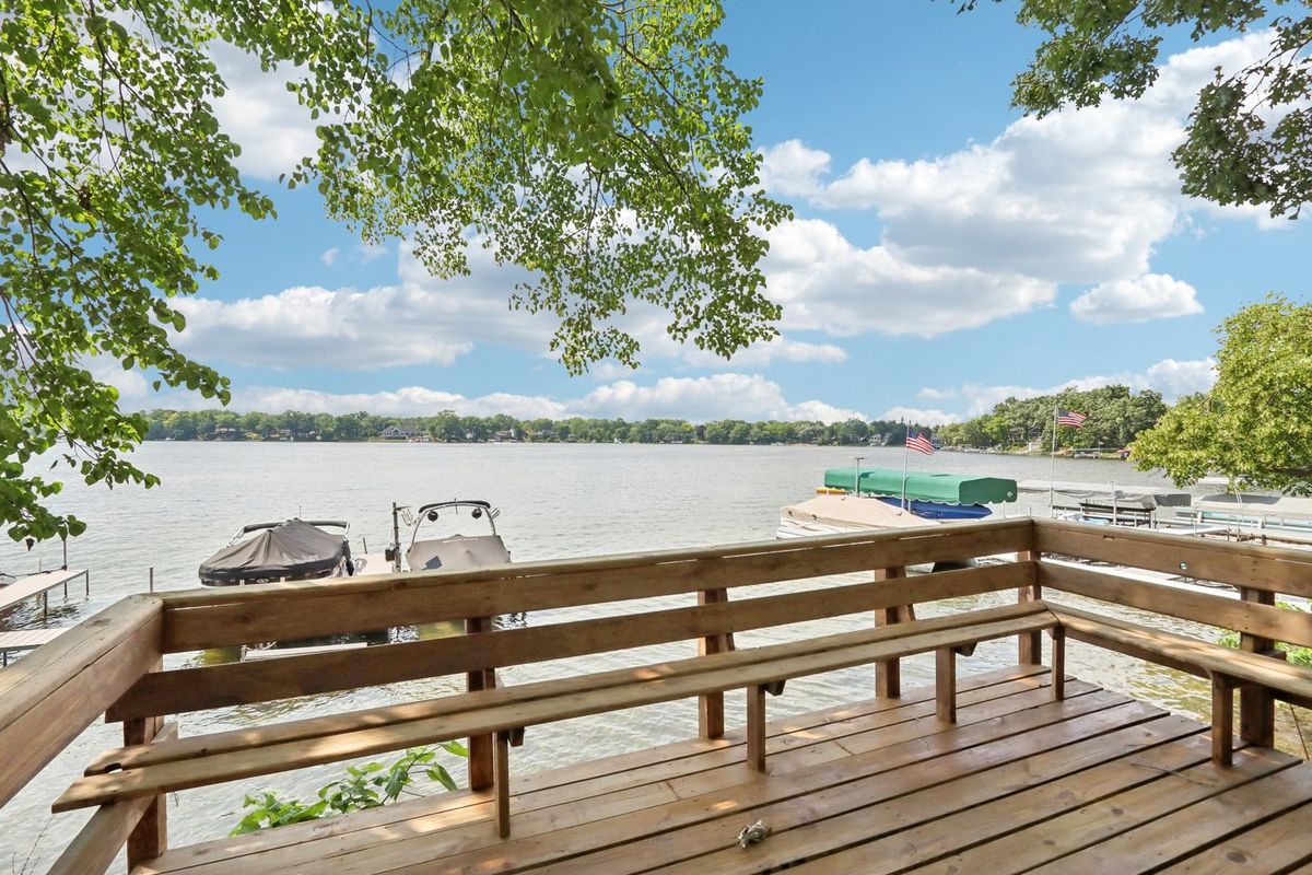 6930 238th Avenue, Paddock Lake, WI 53168
