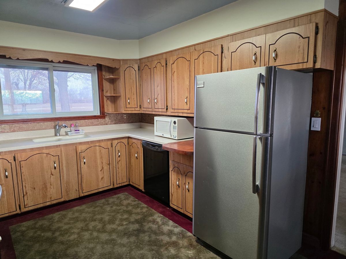 705 W Commercial Street, Lyndon, IL 61261