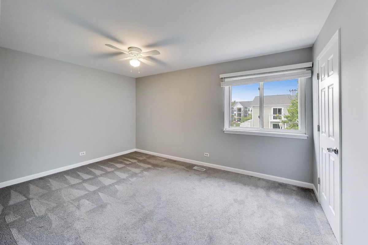 1536 Cornell Circle #34A, Hoffman Estates, IL 60169